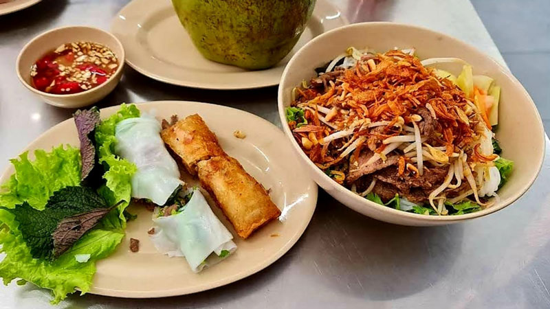 Bo bun avec sauce