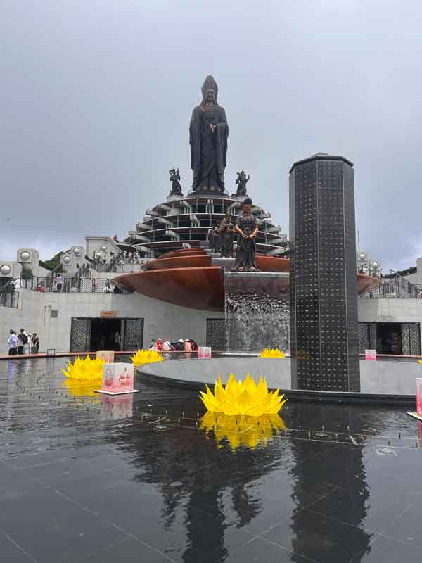 Montagne de Bà Đen : guide de visite complet (2026-2027) 2 La statut Ba Den